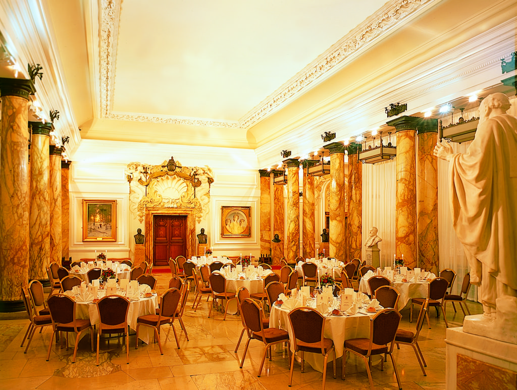 Marble hall dinner, City Hall